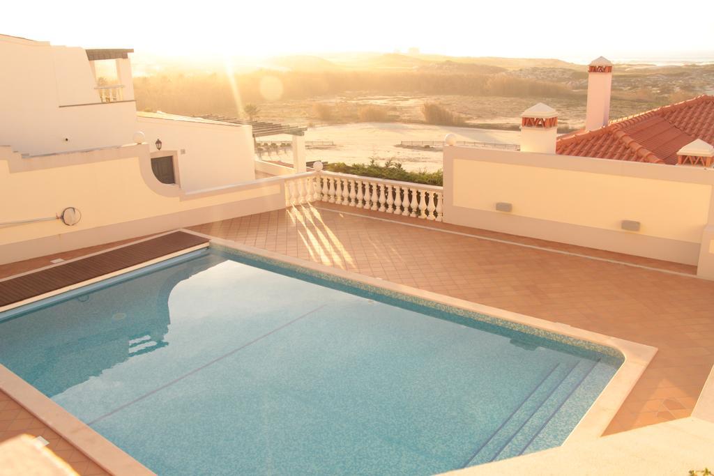 Maravilhoso T2 Vila Da Praia Amoreira  Exterior photo