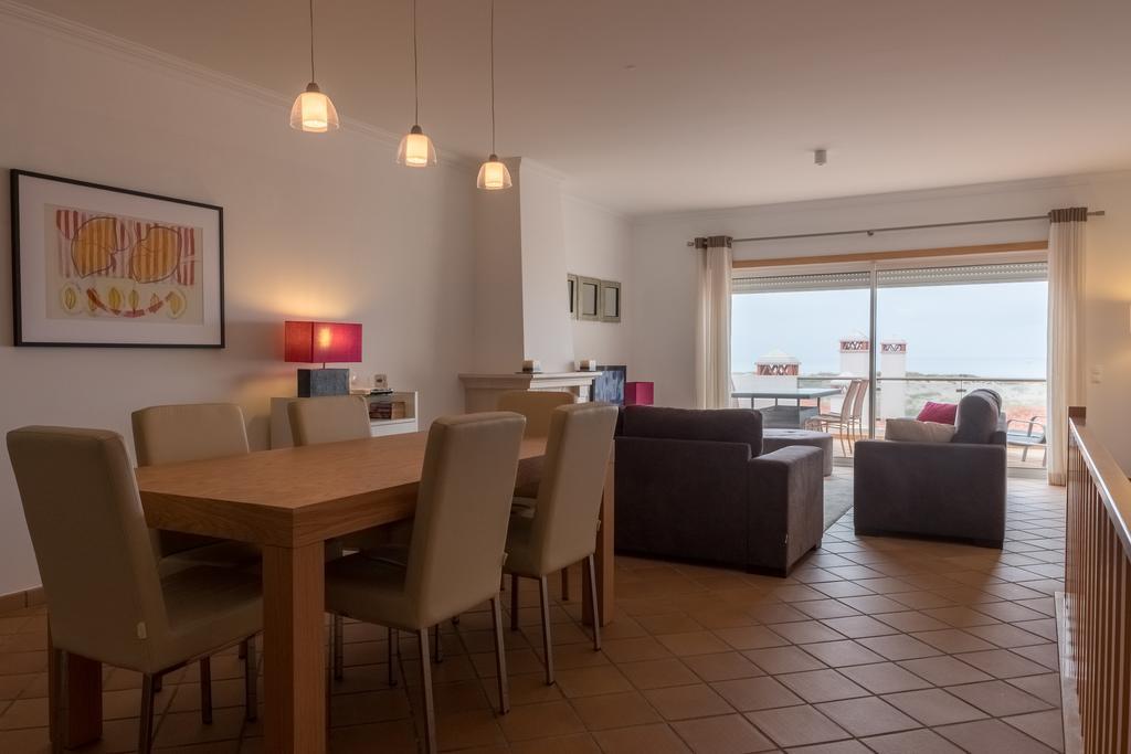 Maravilhoso T2 Vila Da Praia Amoreira  Exterior photo